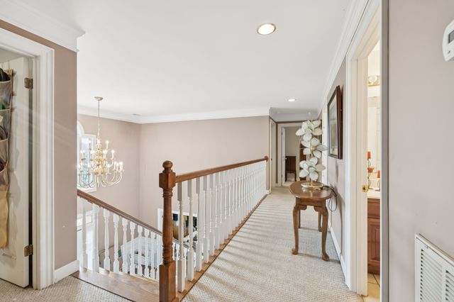 33 Bishop Rd, Lawrenceburg, TN 38464