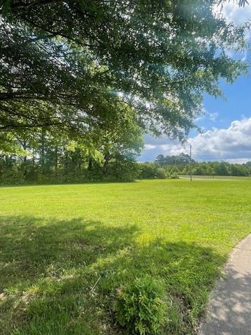 33 Bishop Rd, Lawrenceburg, TN 38464