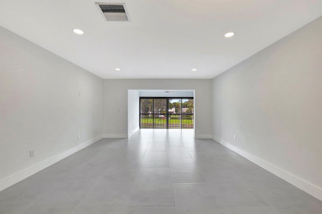 7898 Eastlake Drive 7d, Boca Raton, FL 33433