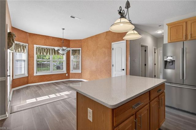 2162 Seastone TRCE, Chesapeake, VA 23321