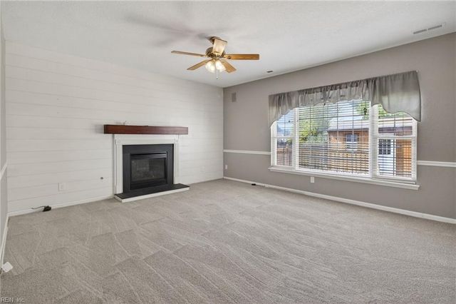 2162 Seastone TRCE, Chesapeake, VA 23321