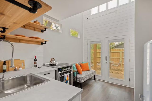 307 E 35th ST A, Austin, TX 78705