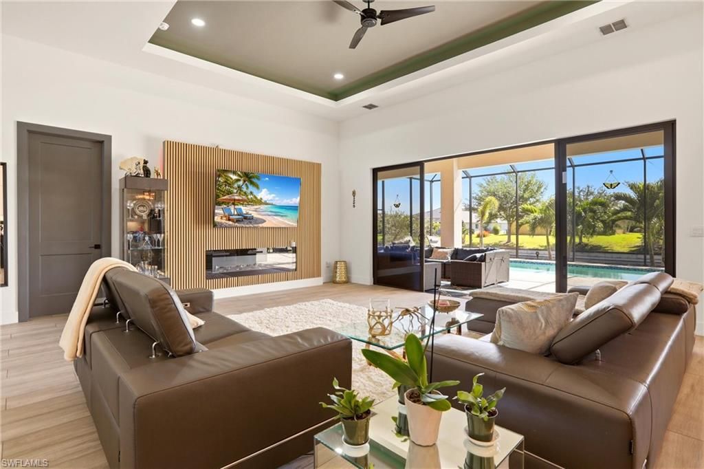 Image 1 of property listing at 3325 SW 8th CT, Cape Coral, FL 33914