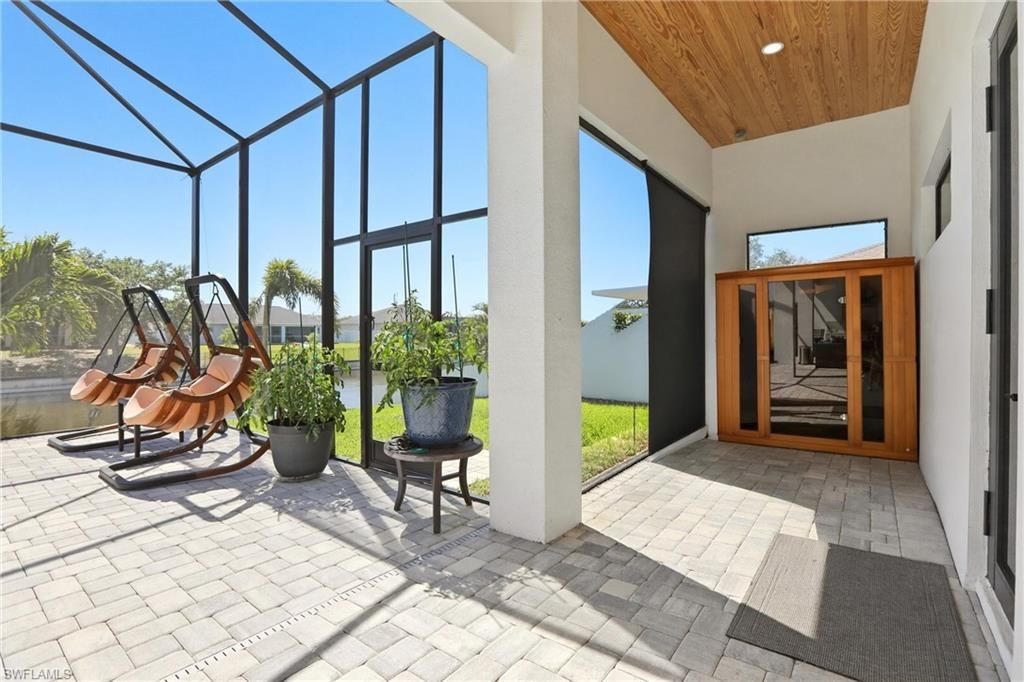 Image 35 of property listing at 3325 SW 8th CT, Cape Coral, FL 33914