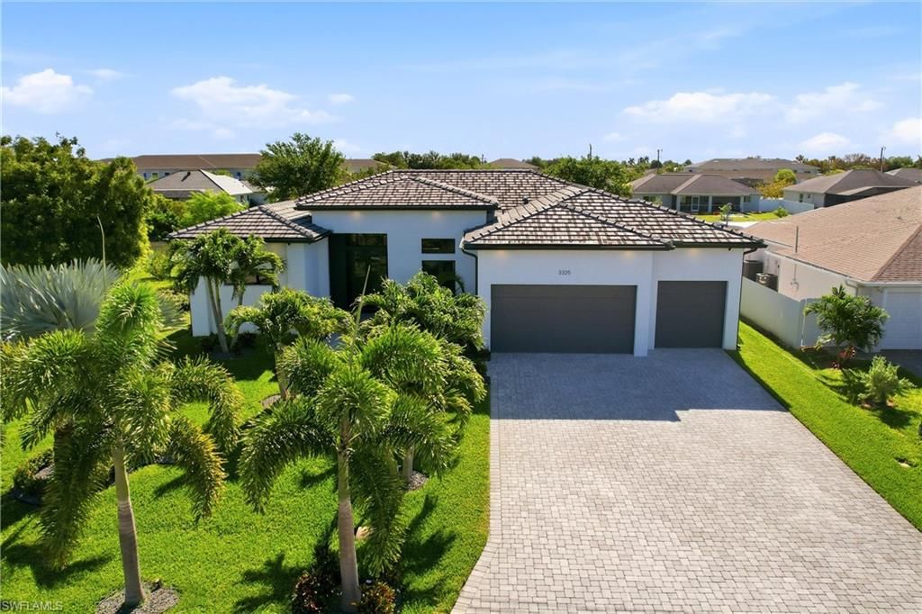 Image 41 of property listing at 3325 SW 8th CT, Cape Coral, FL 33914