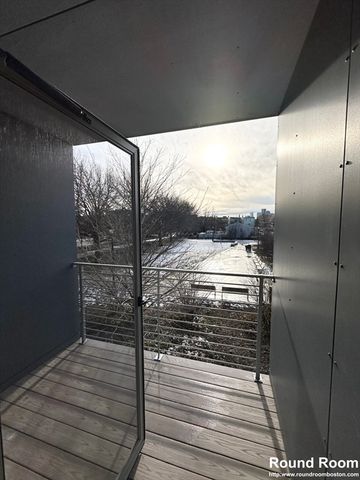 175 Gove St 3, Boston, MA 02128