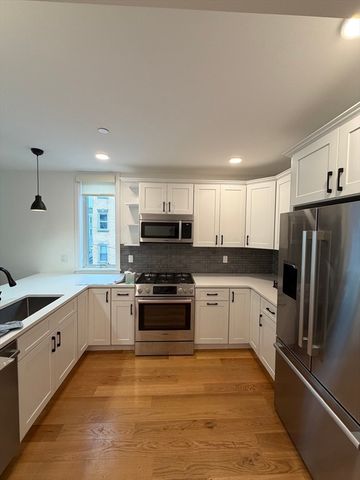 175 Gove St 3, Boston, MA 02128