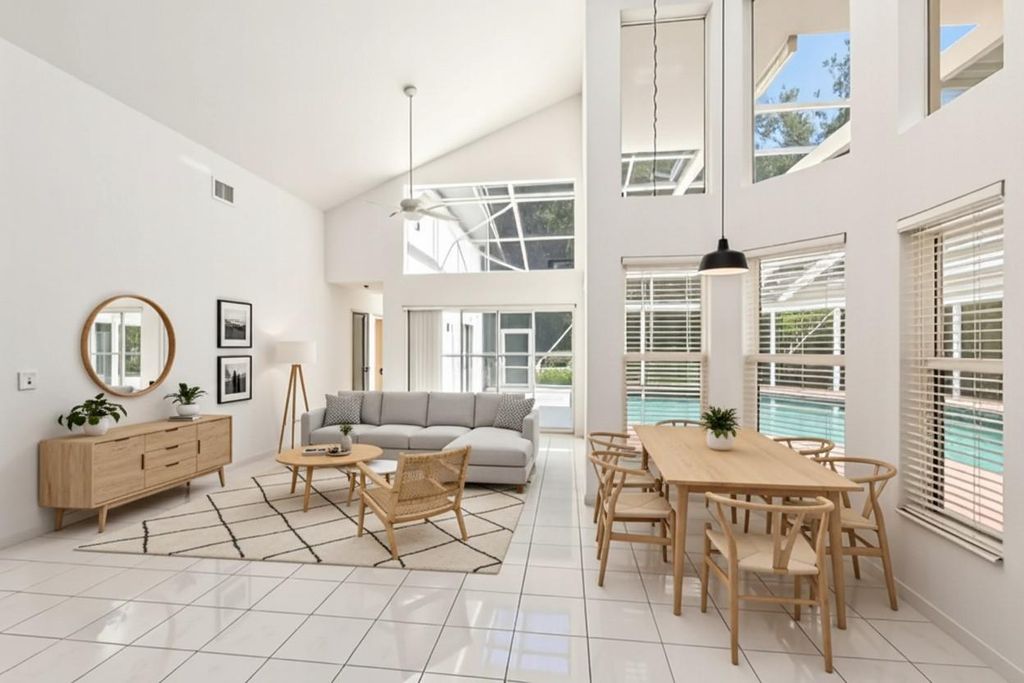 Image 13 of property listing at 6070 NW 96th Dr, Parkland, FL 33076