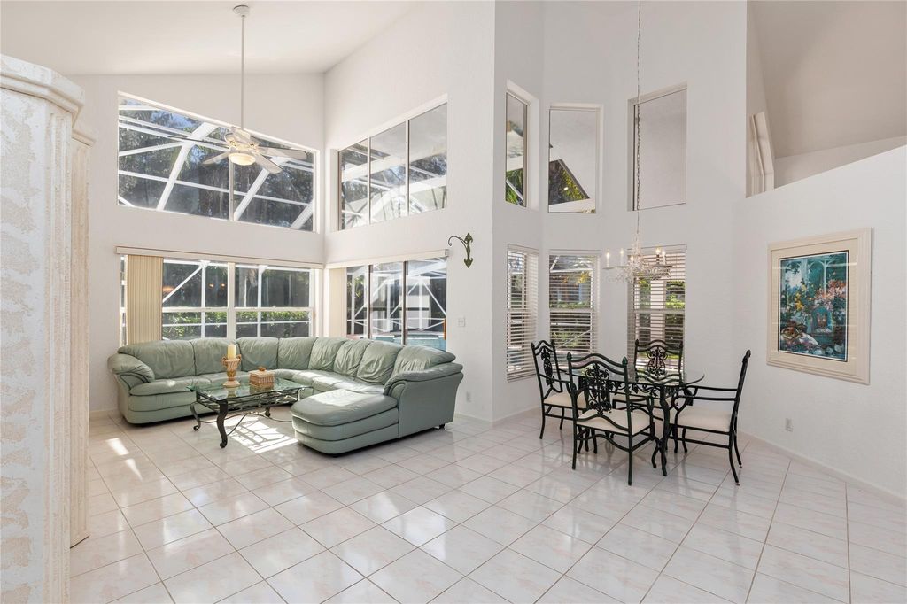 Image 14 of property listing at 6070 NW 96th Dr, Parkland, FL 33076