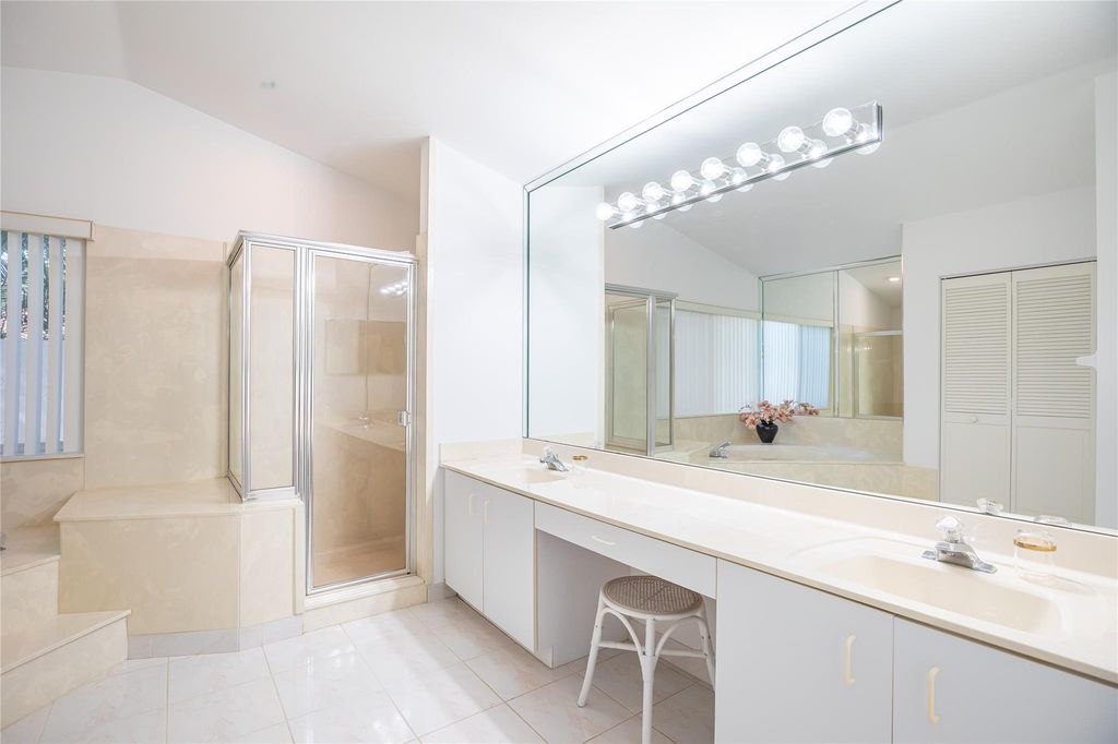 Image 19 of property listing at 6070 NW 96th Dr, Parkland, FL 33076