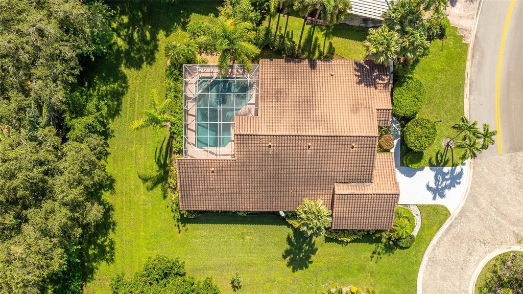 Image 37 of property listing at 6070 NW 96th Dr, Parkland, FL 33076