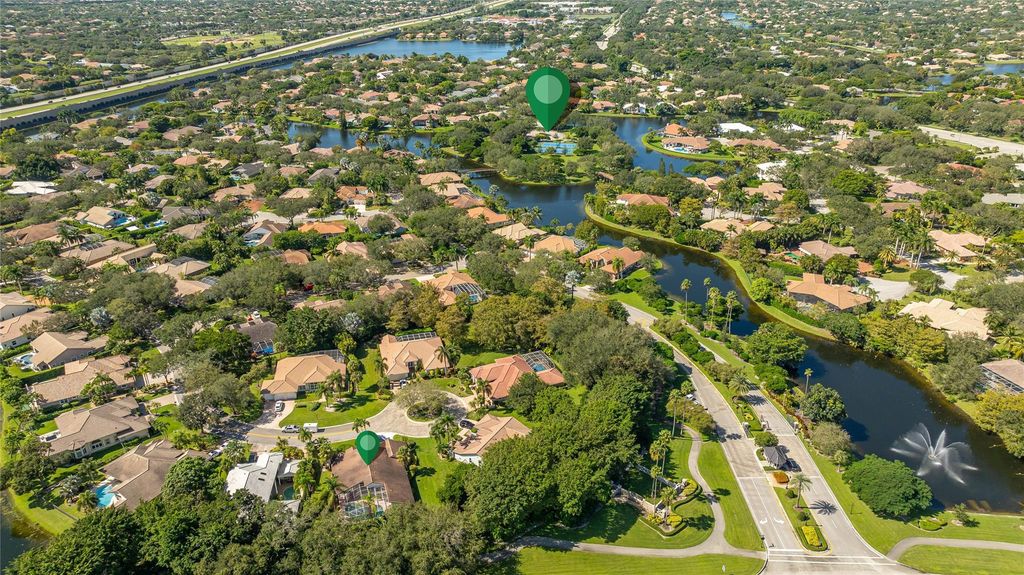 Image 39 of property listing at 6070 NW 96th Dr, Parkland, FL 33076