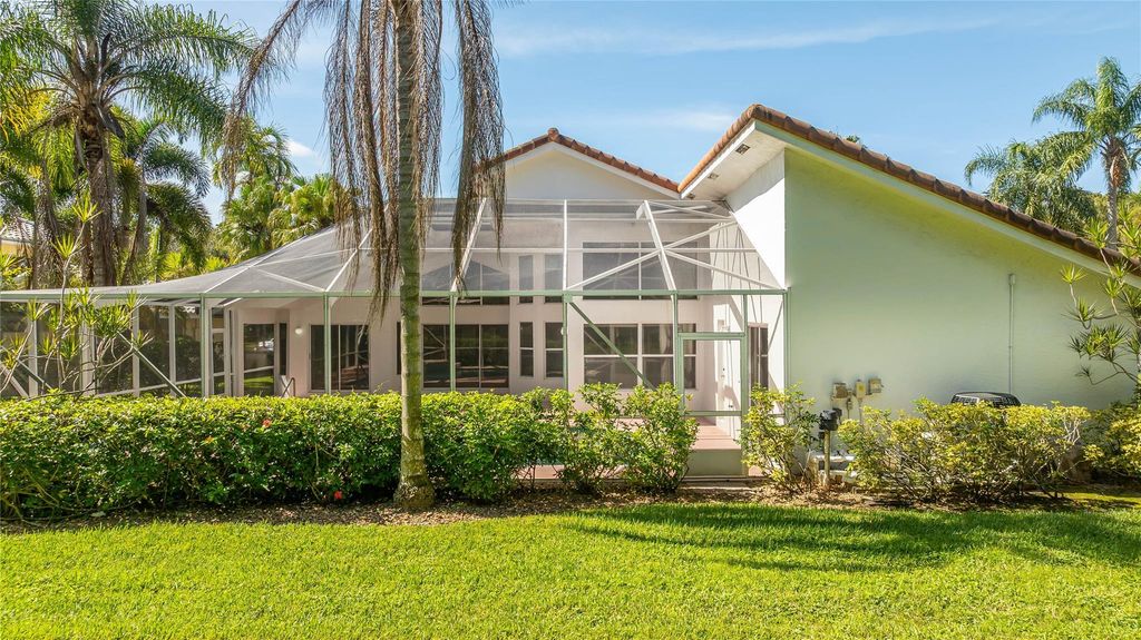 Image 43 of property listing at 6070 NW 96th Dr, Parkland, FL 33076