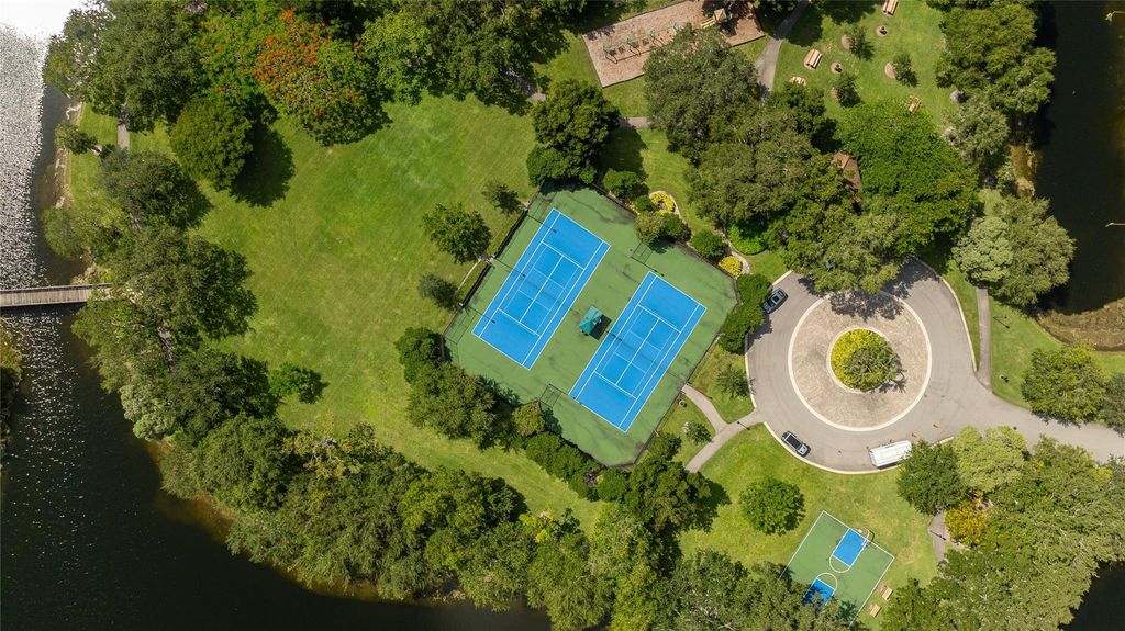 Image 47 of property listing at 6070 NW 96th Dr, Parkland, FL 33076