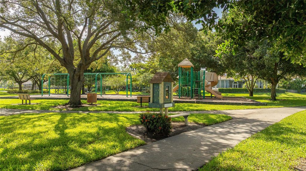 Image 49 of property listing at 6070 NW 96th Dr, Parkland, FL 33076