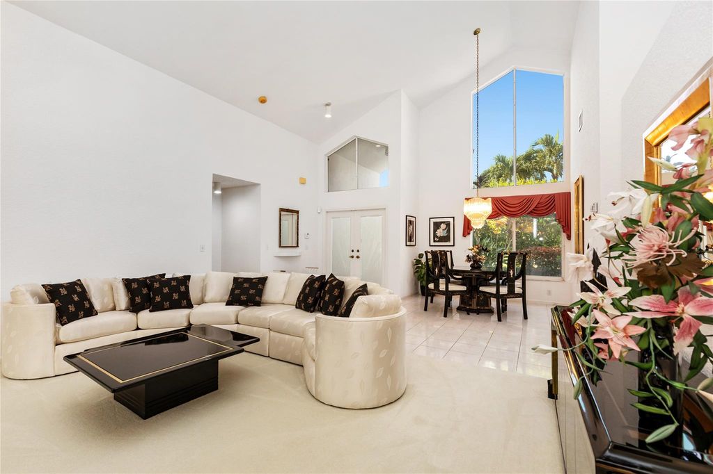 Image 7 of property listing at 6070 NW 96th Dr, Parkland, FL 33076