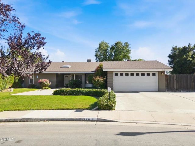 7221 Durango Way, Bakersfield, CA 93309