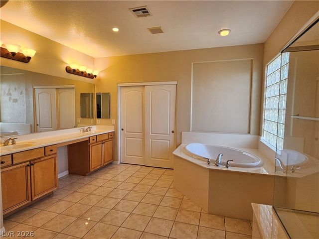 10012 Madison Walk Avenue, Las Vegas, NV 89149