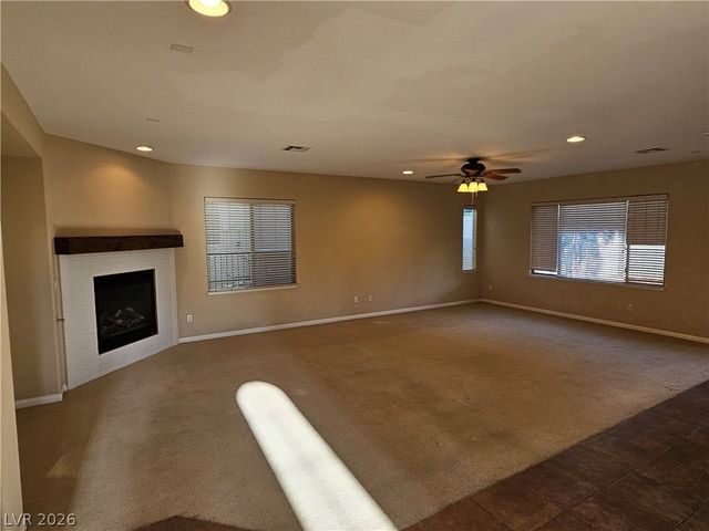 10012 Madison Walk Avenue, Las Vegas, NV 89149