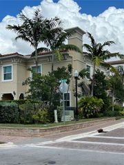 2979 NW 124th Way, Sunrise, FL 33323