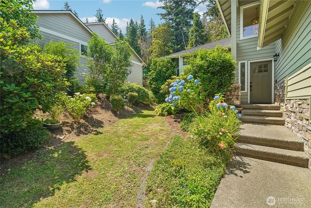 9017 381st Avenue SE, Snoqualmie, WA 98065