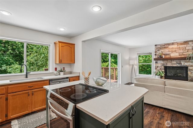 9017 381st Avenue SE, Snoqualmie, WA 98065