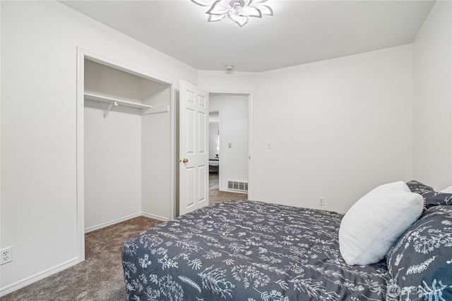 9017 381st Avenue SE, Snoqualmie, WA 98065