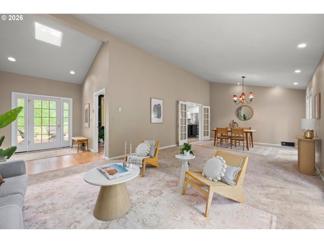 84640 LORANE Hwy, Eugene, OR 97405