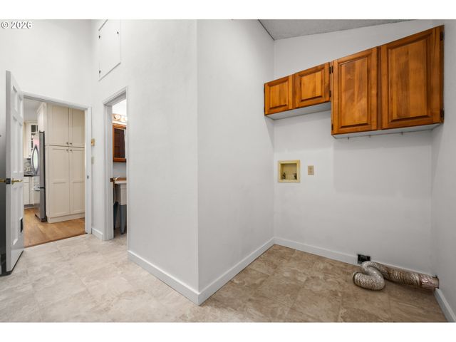 84640 LORANE Hwy, Eugene, OR 97405