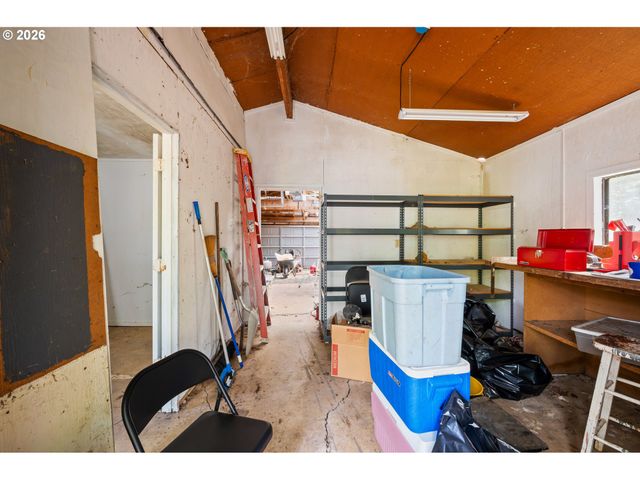 84640 LORANE Hwy, Eugene, OR 97405