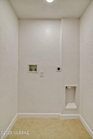 805 E Joan Place, Tucson, AZ 85719