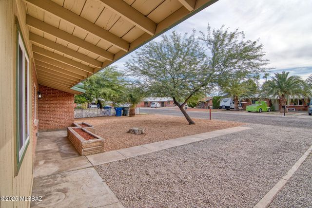 805 E Joan Place, Tucson, AZ 85719
