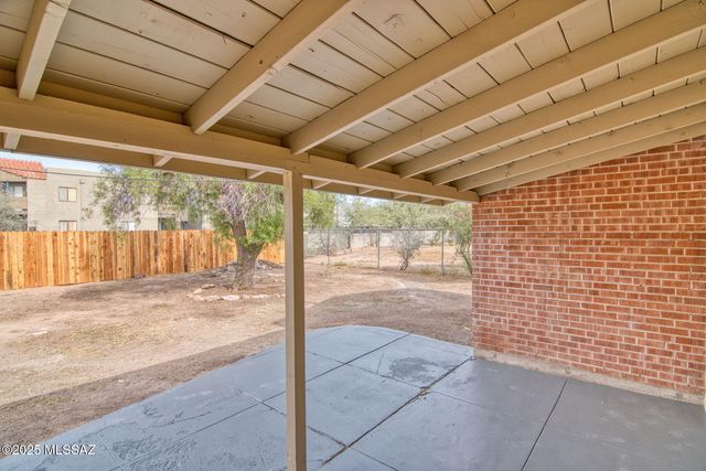 805 E Joan Place, Tucson, AZ 85719