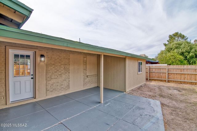 805 E Joan Place, Tucson, AZ 85719