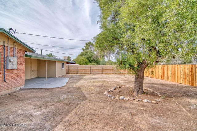 805 E Joan Place, Tucson, AZ 85719