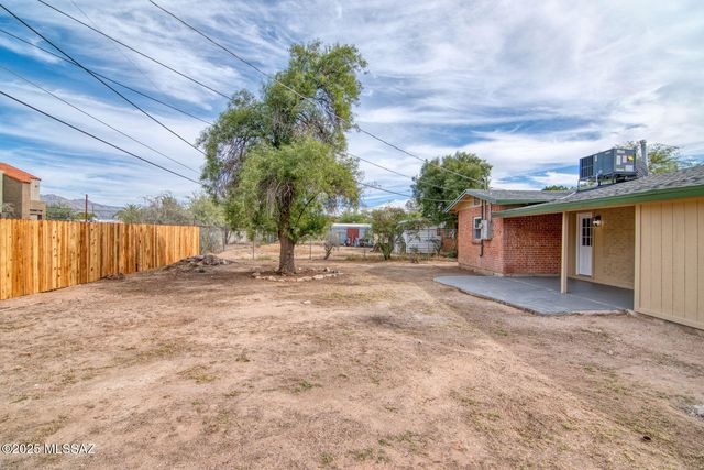 805 E Joan Place, Tucson, AZ 85719
