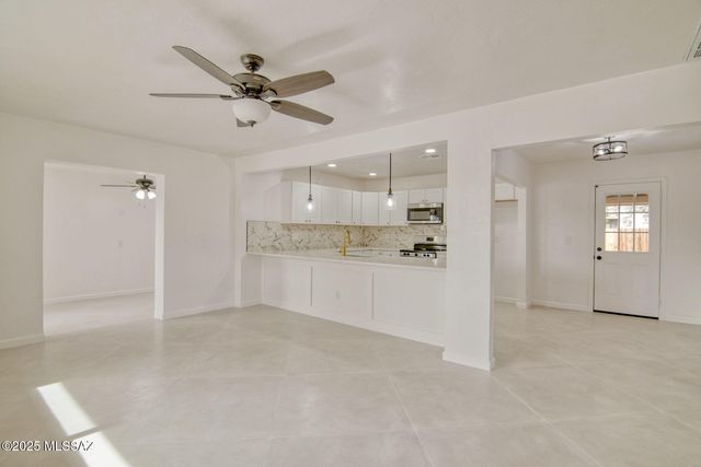 805 E Joan Place, Tucson, AZ 85719