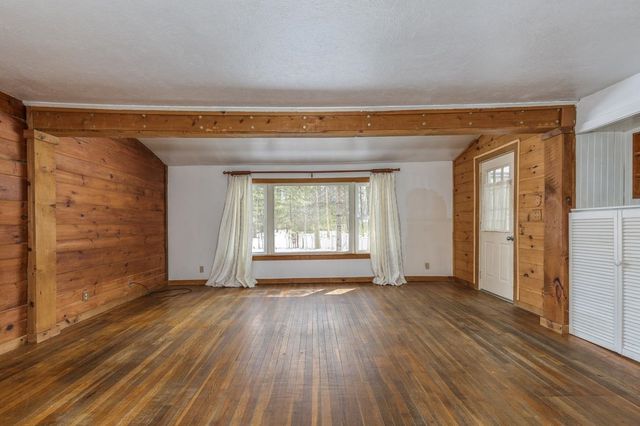 81 Village Street, Concord, NH 03303