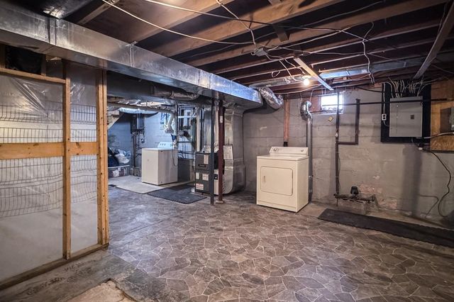 81 Village Street, Concord, NH 03303