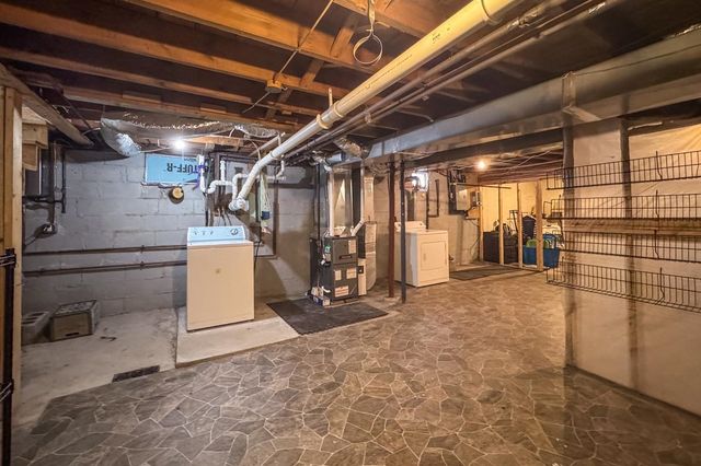 81 Village Street, Concord, NH 03303