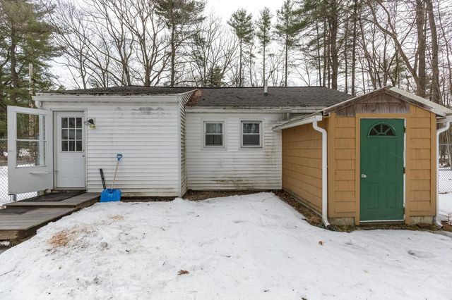 81 Village Street, Concord, NH 03303