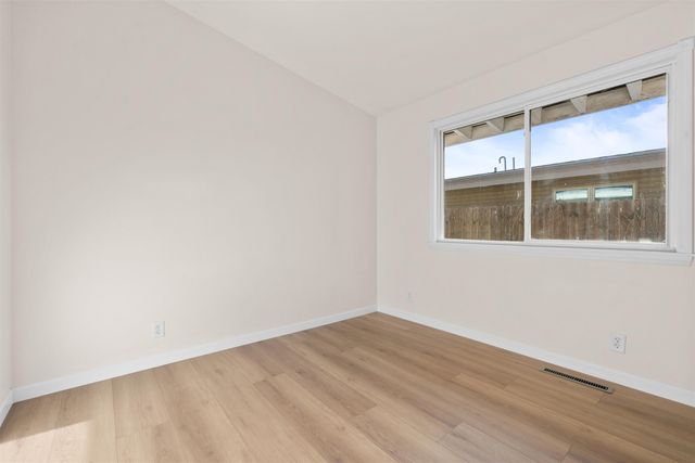 108 24th ST SW, Minot, ND 58701