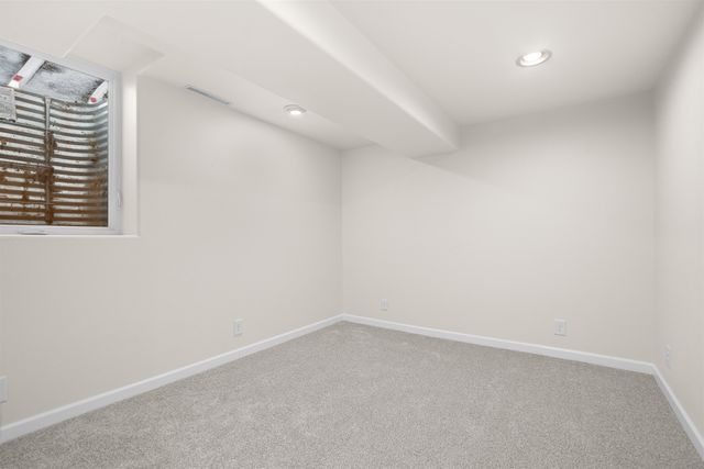 108 24th ST SW, Minot, ND 58701