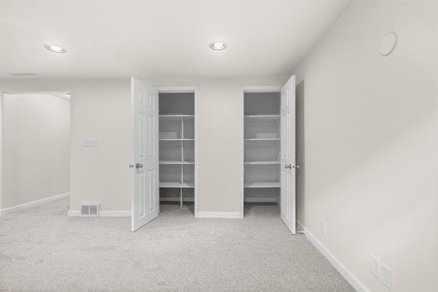 108 24th ST SW, Minot, ND 58701