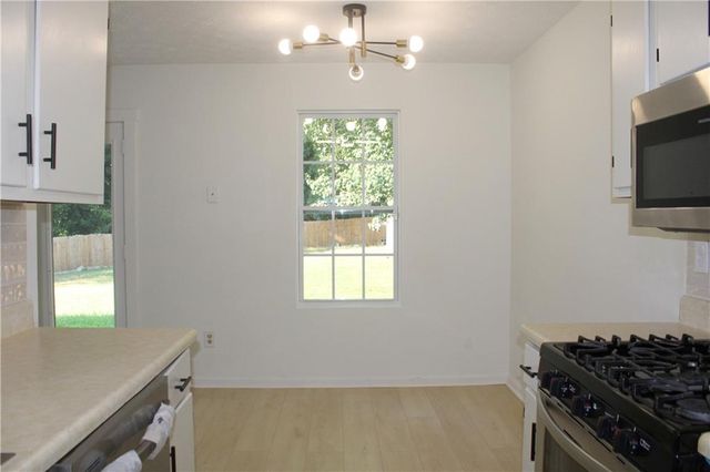 4668 Hairston Crossing Way, Stone Mountain, GA 30083