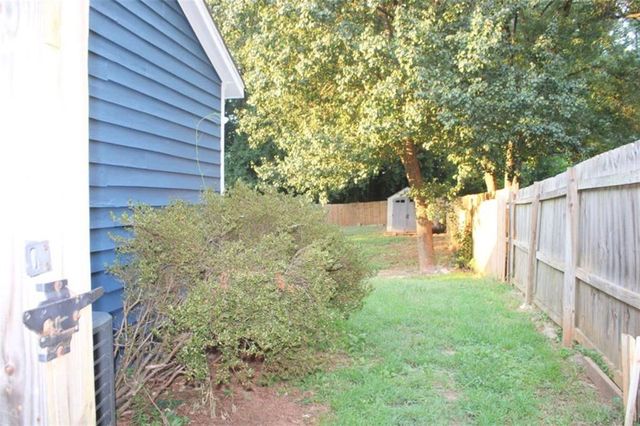 4668 Hairston Crossing Way, Stone Mountain, GA 30083