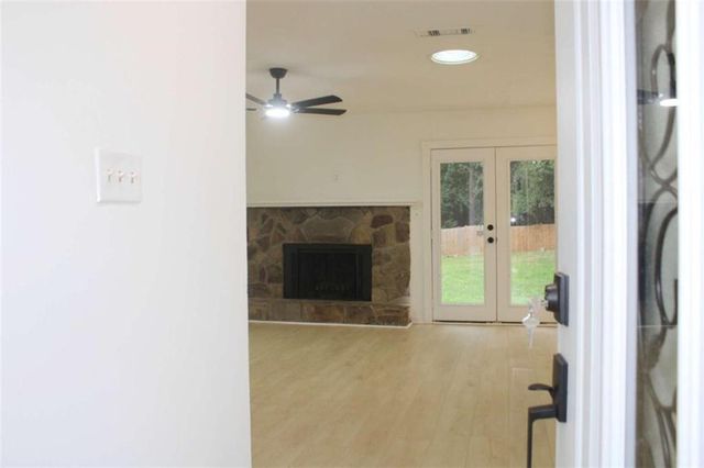 4668 Hairston Crossing Way, Stone Mountain, GA 30083