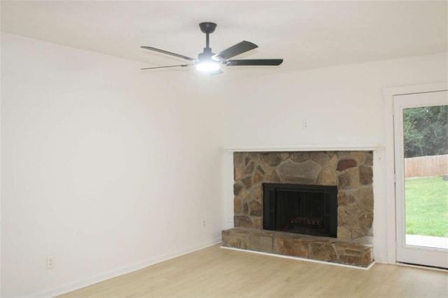 4668 Hairston Crossing Way, Stone Mountain, GA 30083
