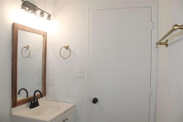 4668 Hairston Crossing Way, Stone Mountain, GA 30083