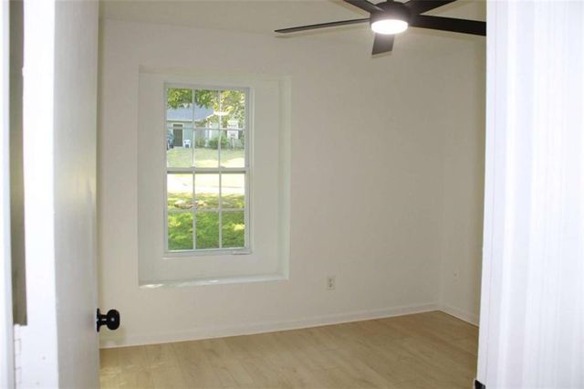 4668 Hairston Crossing Way, Stone Mountain, GA 30083